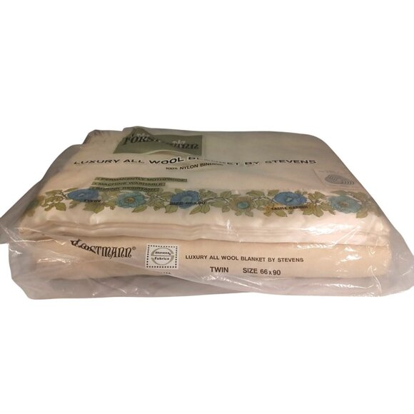 NEW! Vintage 1960s Forstmann Luxury Virgin Wool Twin Blanket by Stevens Fabrics - Picture 2 of 12